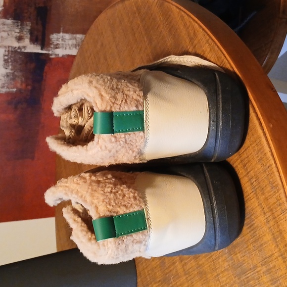 Cozy Kids Boots with Faux Fur Lining - Picture 4 of 4